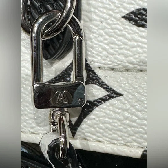 Louis Vuitton Hot Springs Patent Leather Packpack - Picture 10 of 13